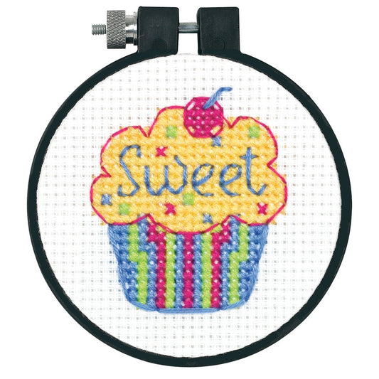 Learn-A-Craft Cupcake Counted Cross Stitch Kit-3" Round 11 Count
