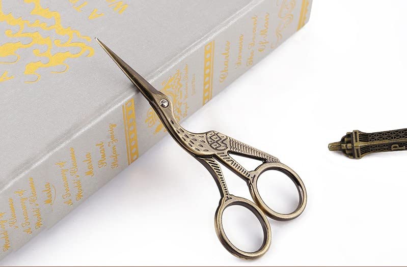 Arolly Embroidery Scissors 5.51-inch Small Sewing Scissors Retro Style Craft Scissors for Art Needle Work -Bronze