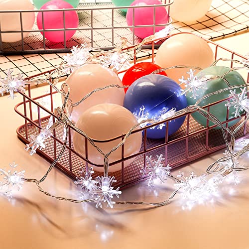 Mudder Christmas Snowflake String Lights, 10ft 30 LED, Battery Powered, 8 Modes, Remote and Timer Control Decoration for Christmas Snow Theme Parties Indoor Outdoor Lighting