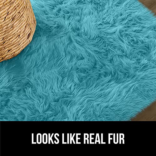 Gorilla Grip Fluffy Faux Fur Area Rug, 5x7, Rubber Backing, Machine Washable Soft Furry Rugs for Living Room, Bedroom, Baby Nursery Decor, Durable Fuzzy Throw Carpet for Dorm Floor, Turquoise