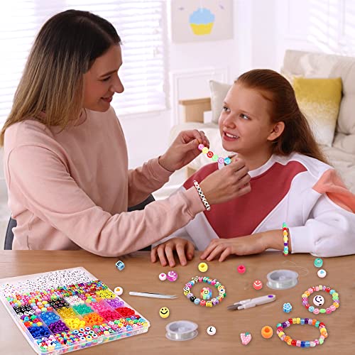 JOICEE Bracelet Making Kit Pony Beads fruite Flower Polymer Clay Beads Smile Face Beads Letter Beads for Jewelry Making, DIY Arts Earring and Crafts Gifts for Girls Age 6 7 8 9 10-12