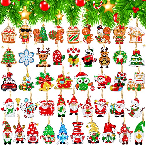 45 Pieces Christmas Diamond Painting Keychains Diamond Art Ornaments Key Chain Santa Snowflakes Elk Gingerbread Decor DIY Diamond Painting Key Ring Hanging Ornaments for Christmas Tree Decorations