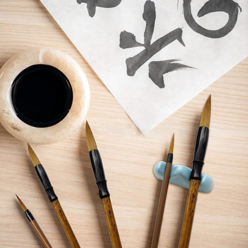 Knana 6pcs Calligraphy Brush Painting Writing Watercolor Calligraphy Brushes Holder Set Writing Sumi Hubi Maobi Drawing Ink Art Kanji Painting Wooden Brush Pencaligraphy Kits for Beginners